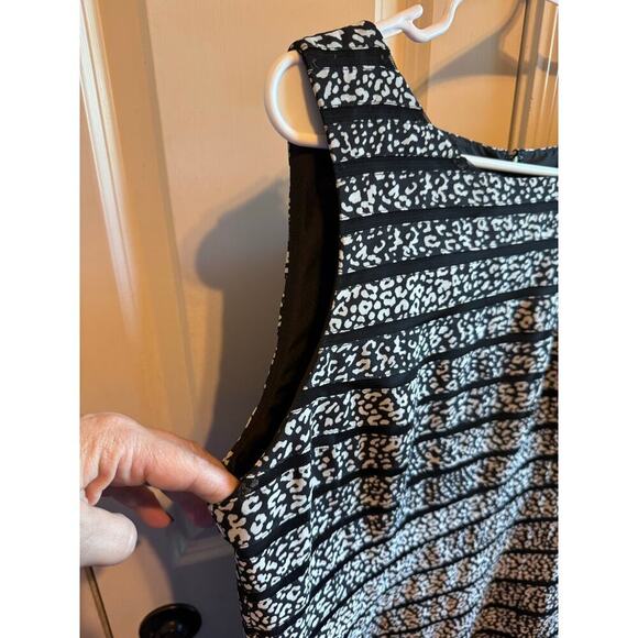 Ann Taylor Sleeveless Midi Dress Animal Print Black White Sheath NWT Sz 12 - Picture 2 of 12
